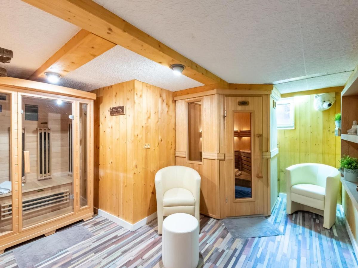 In With A Shared Sauna